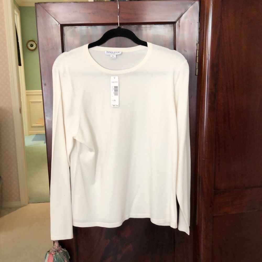 NEW WITH TAG Pendleton merino wool  long sleeve tshirt. Crème color.